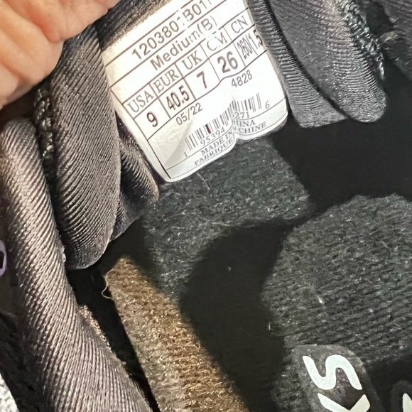 Brooks Ghost 15 size 9 - Picture 14 of 14